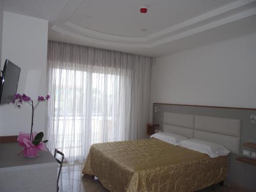 Il Girasole Hotel Terracina Exterior photo